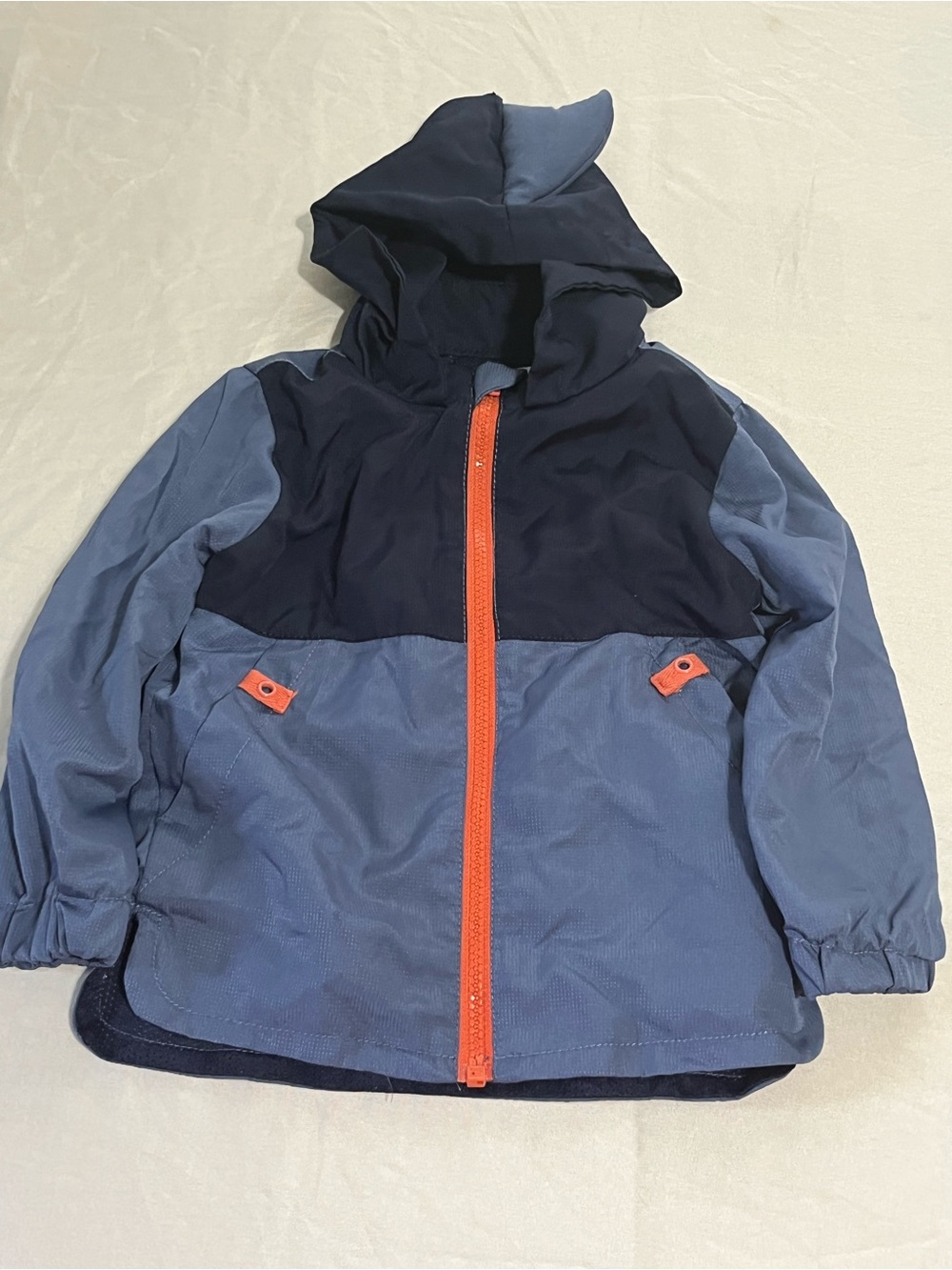 Tommy Bahama Kids Navy & Light Blue Hooded Raincoat with Orange Zip Size 2T